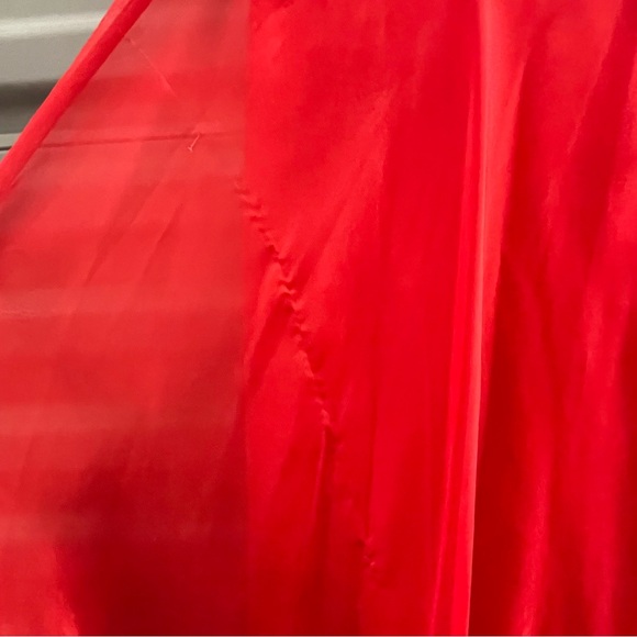 MARK DUGGAL prom/pageant dress red jeweled neckline size 6 - Picture 4 of 8